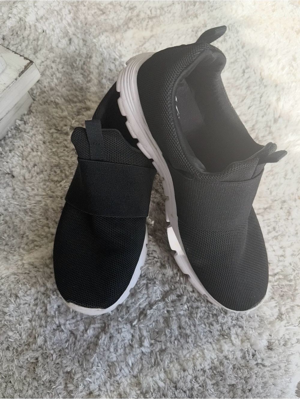 Mens Size10 Slip-On Athletic Shoes - Black